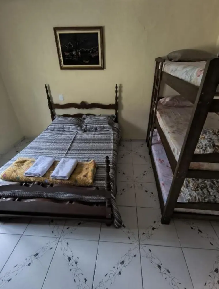Apartamento para família com cama de casal e beliche triplo